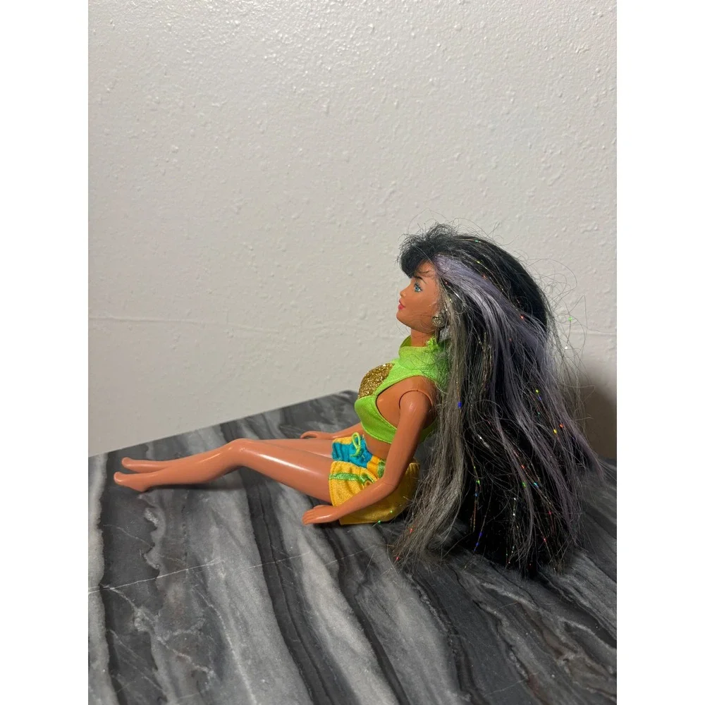 Vintage 1986 Mattel Barbie Doll Black Tinsel Hair Neon Green Gold Crop‎ Top 80s
